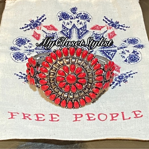 Free People Jewelry - FREE PEOPLE Coral Cluster Cuff Statement Bracelet!